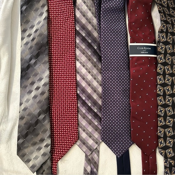 Mixed Lot of 12 Men’s Neck Ties Dept store brands Reaction, Club Room, Nautica - Picture 4 of 7